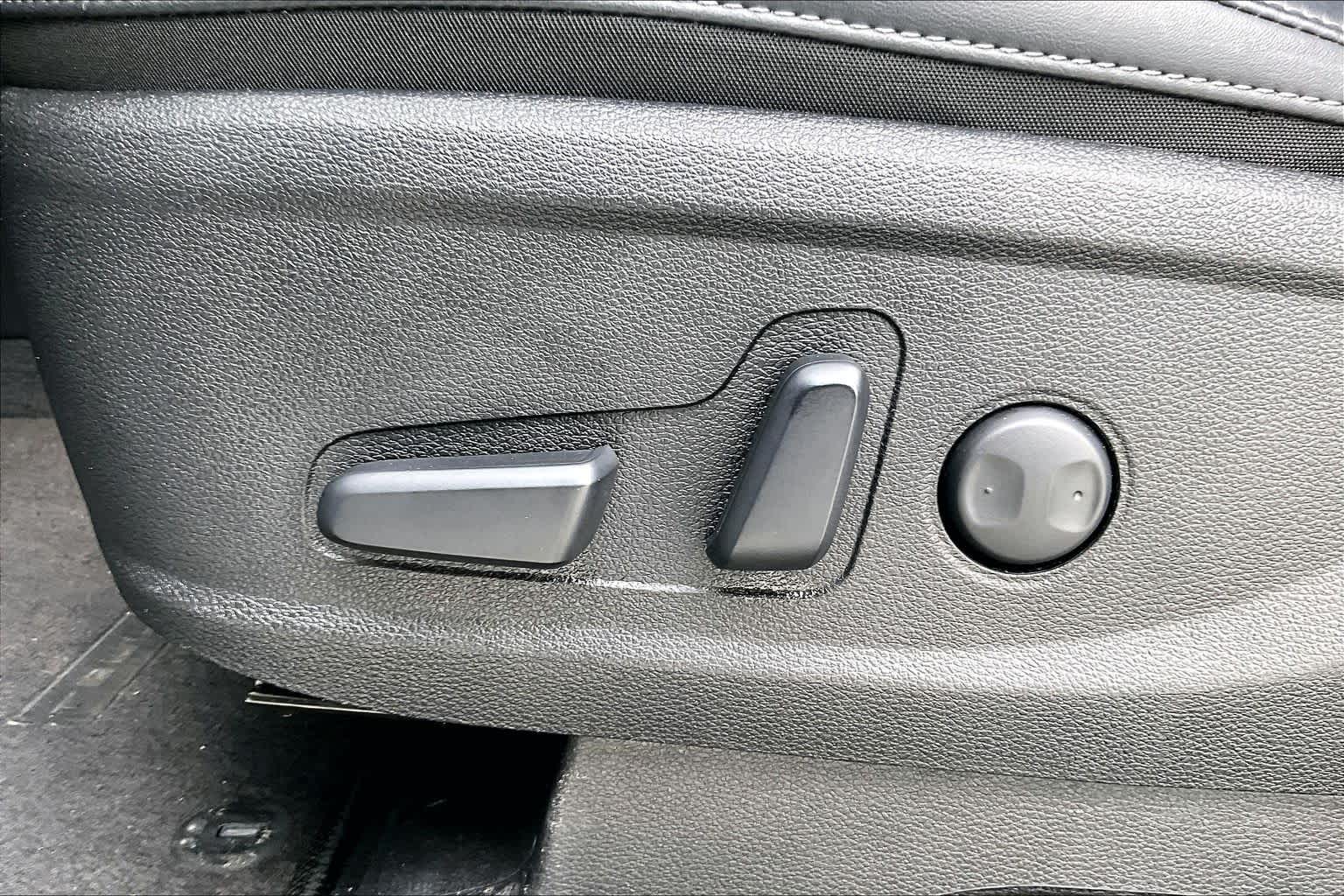 2023 Kia Telluride S Glacial White Pearl at Westside Kia