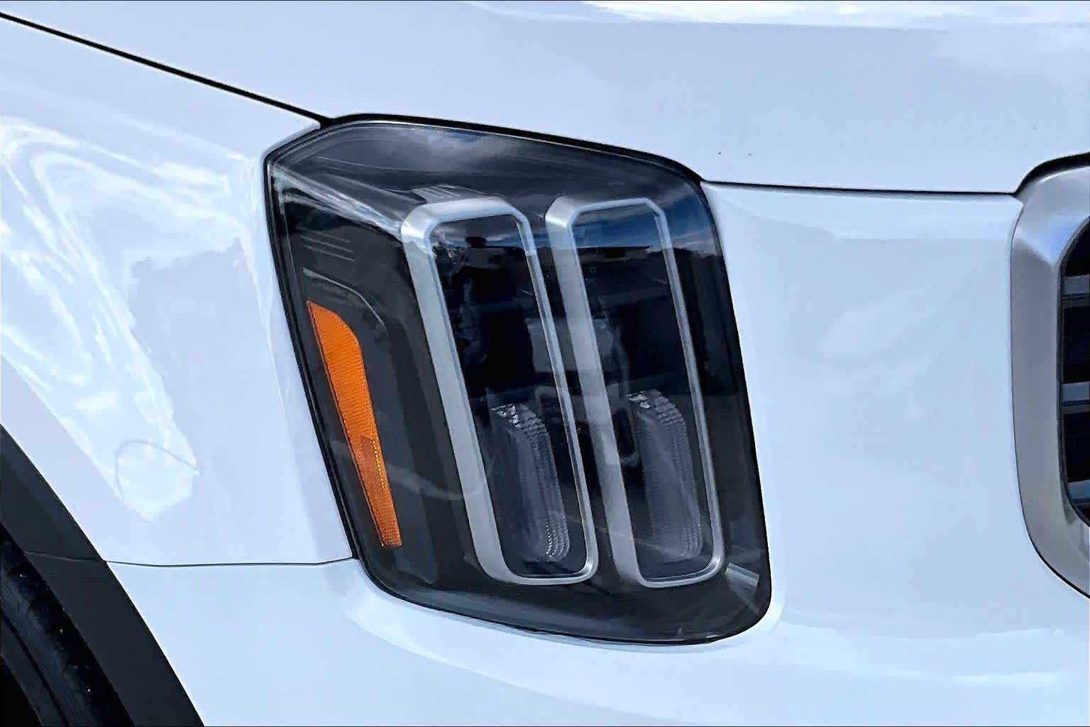 2023 Kia Telluride S Glacial White Pearl at Westside Kia