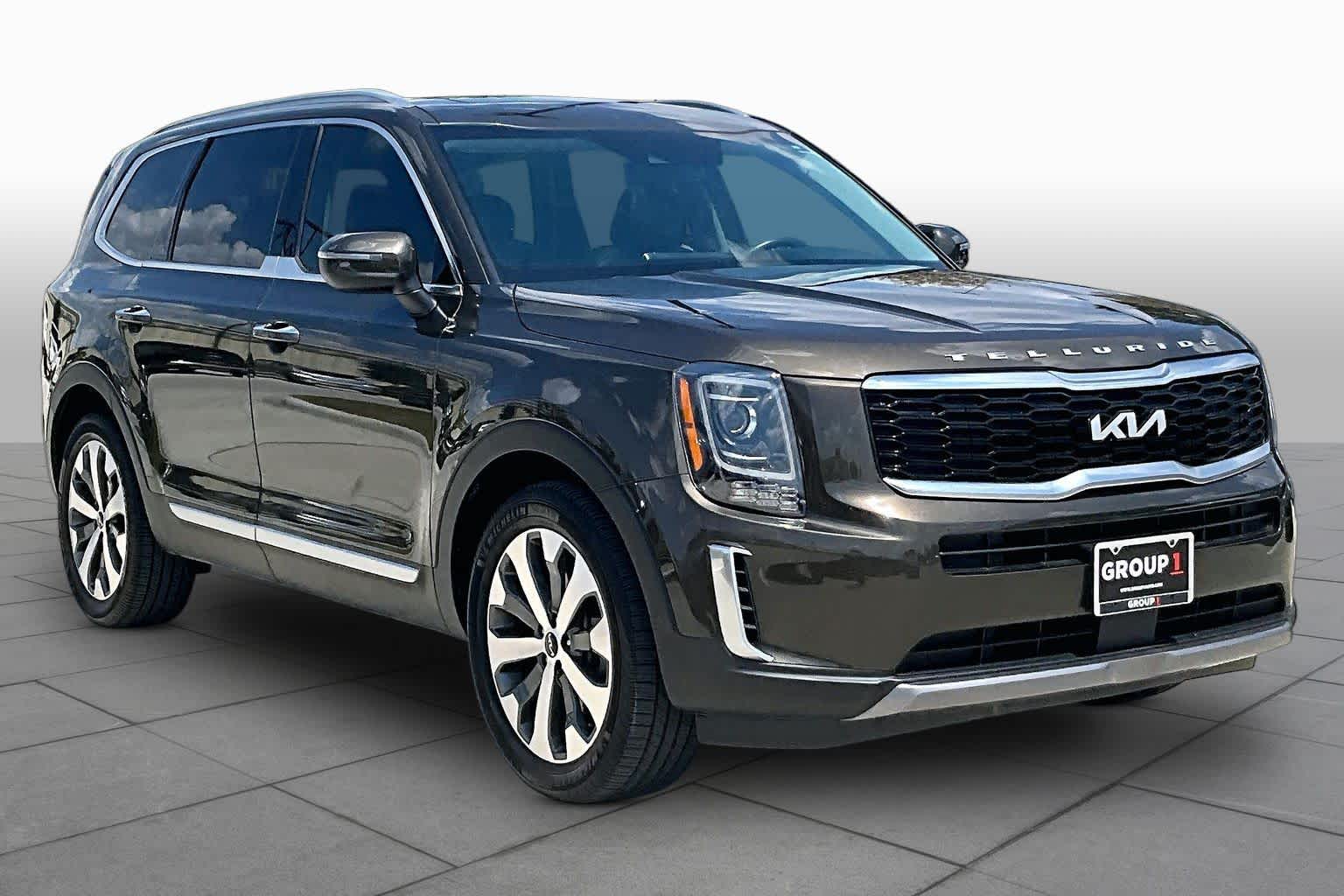 2022 Kia Telluride S Dark Moss at Westside Kia