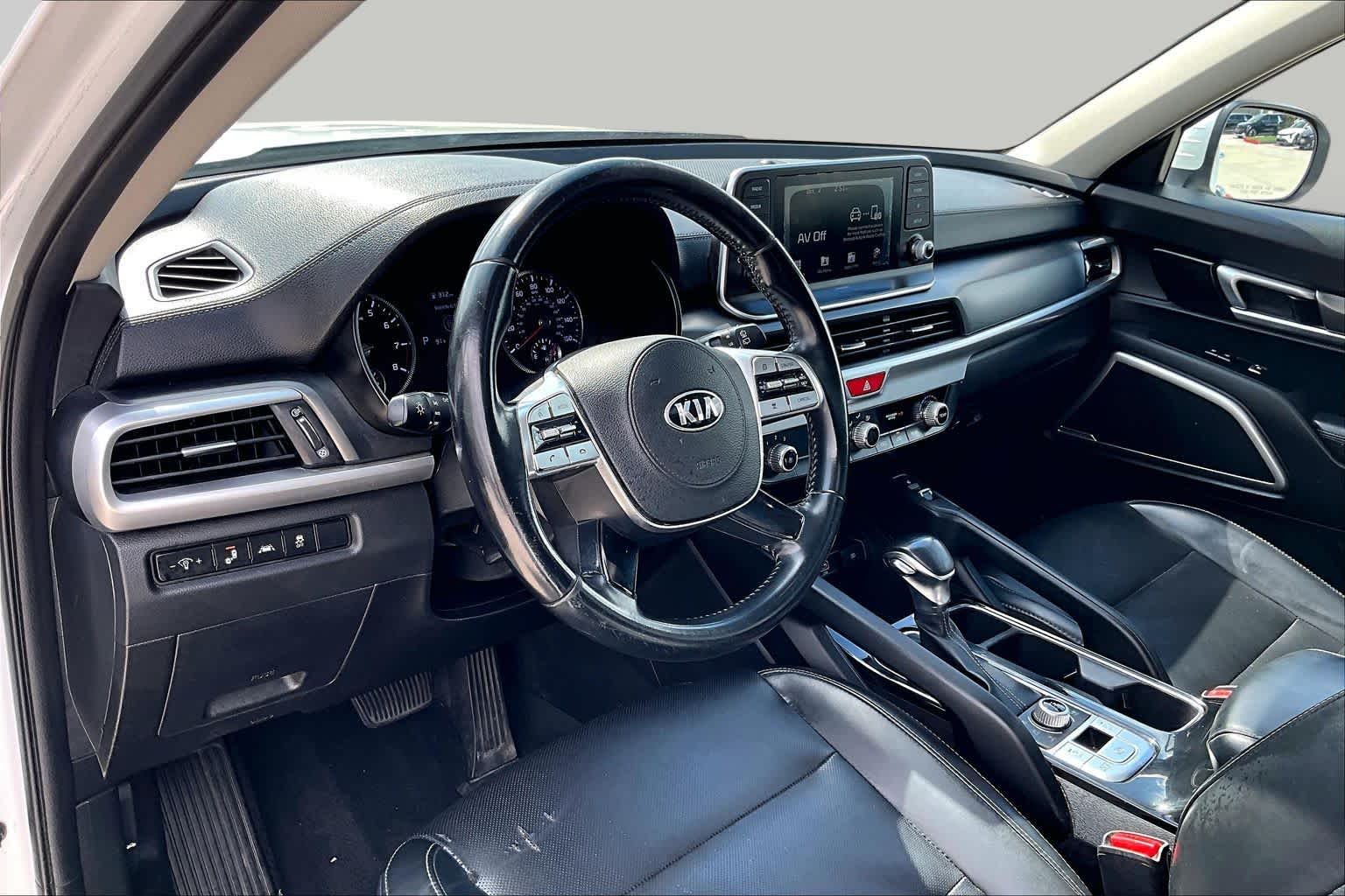2020 Kia Telluride photo 14 of 30