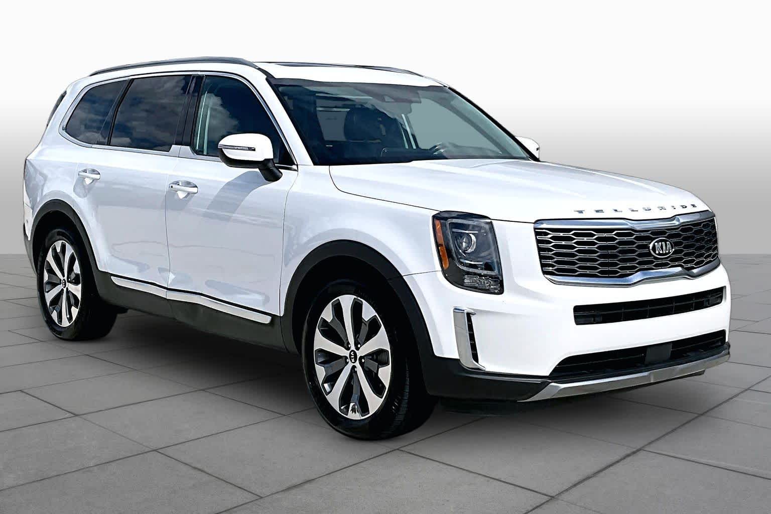 2020 Kia Telluride photo 3 of 30