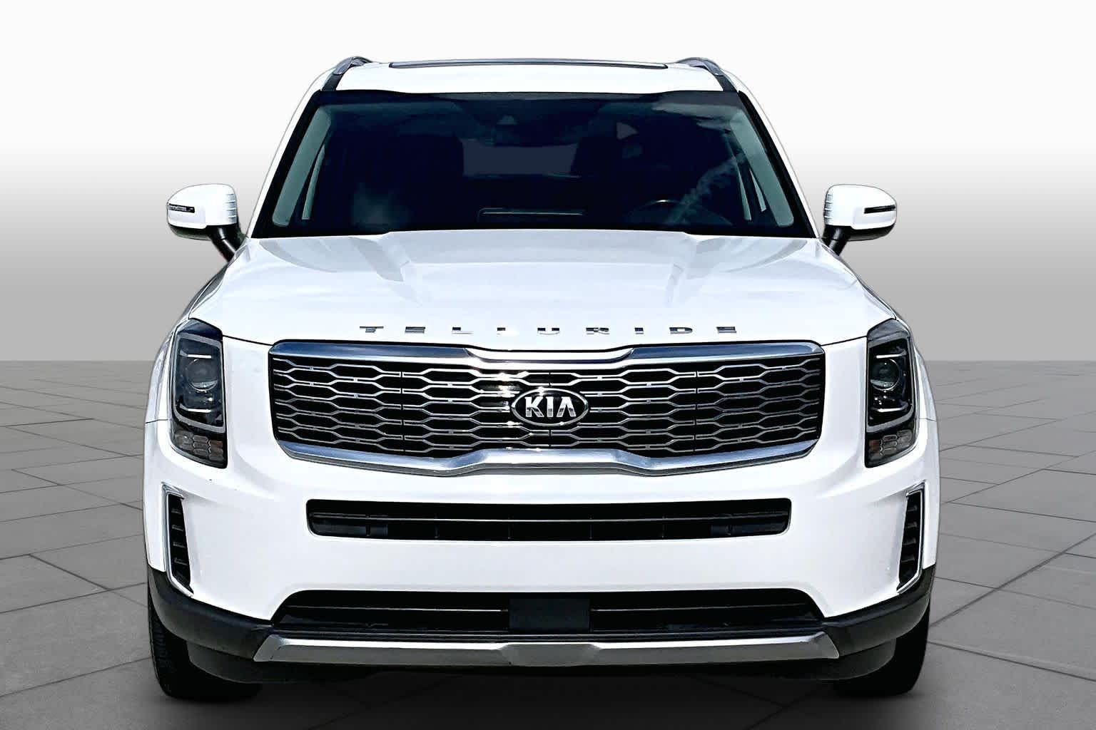 2020 Kia Telluride photo 4 of 30