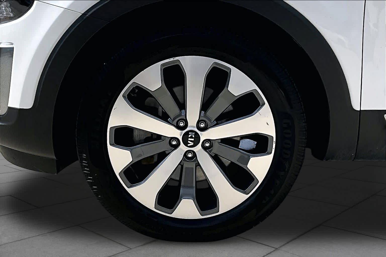 2020 Kia Telluride photo 8 of 30