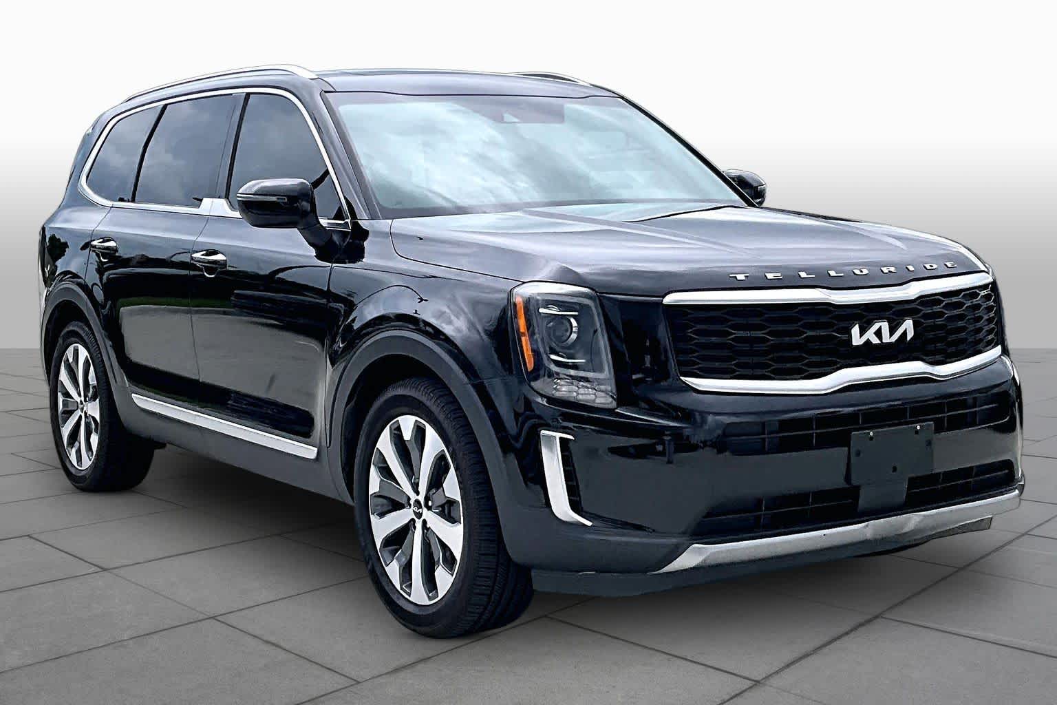 2022 Kia Telluride S Ebony Black at Beck & Masten Kia