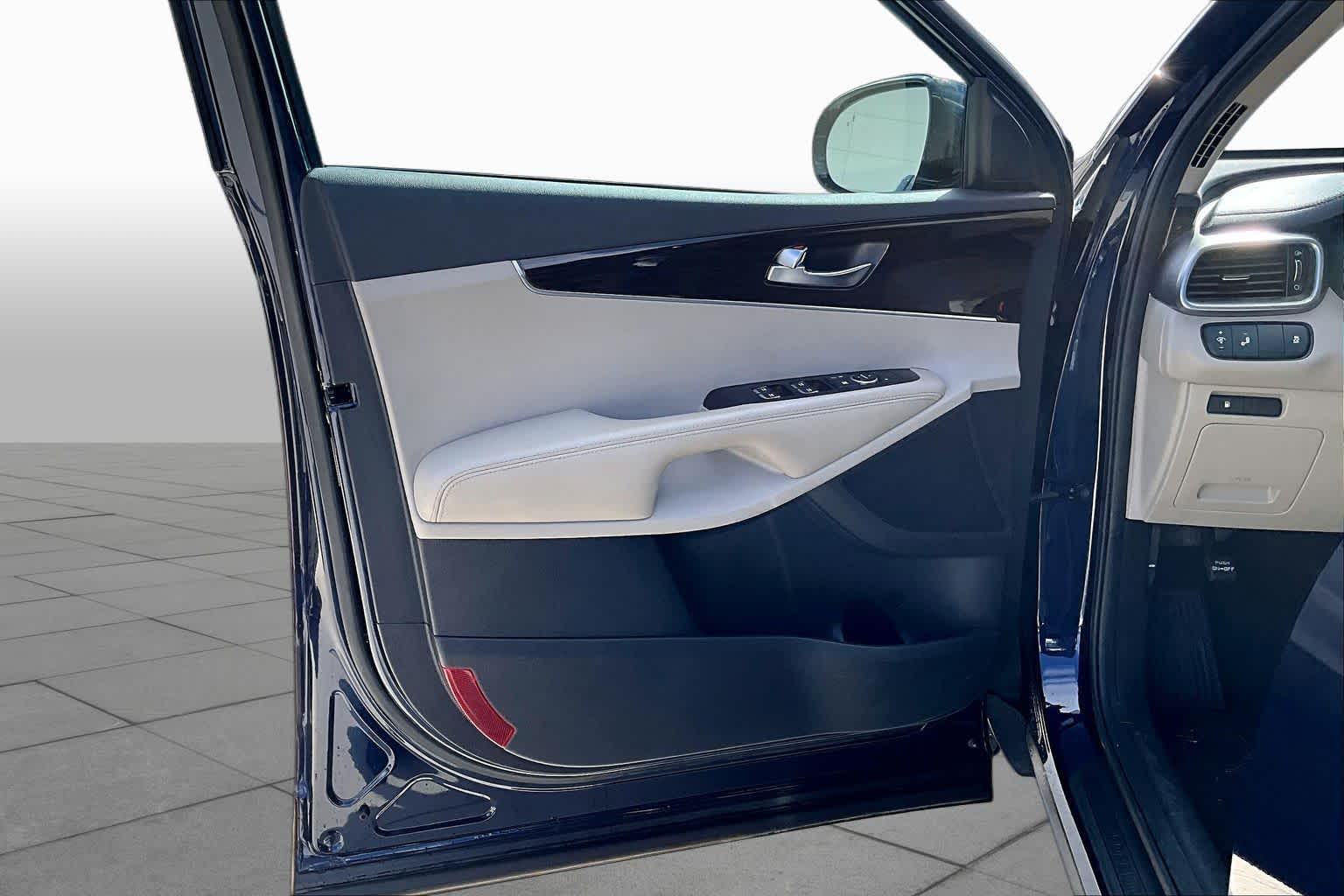 2020 Kia Sorento LX Imperial Blue at Beck & Masten Kia