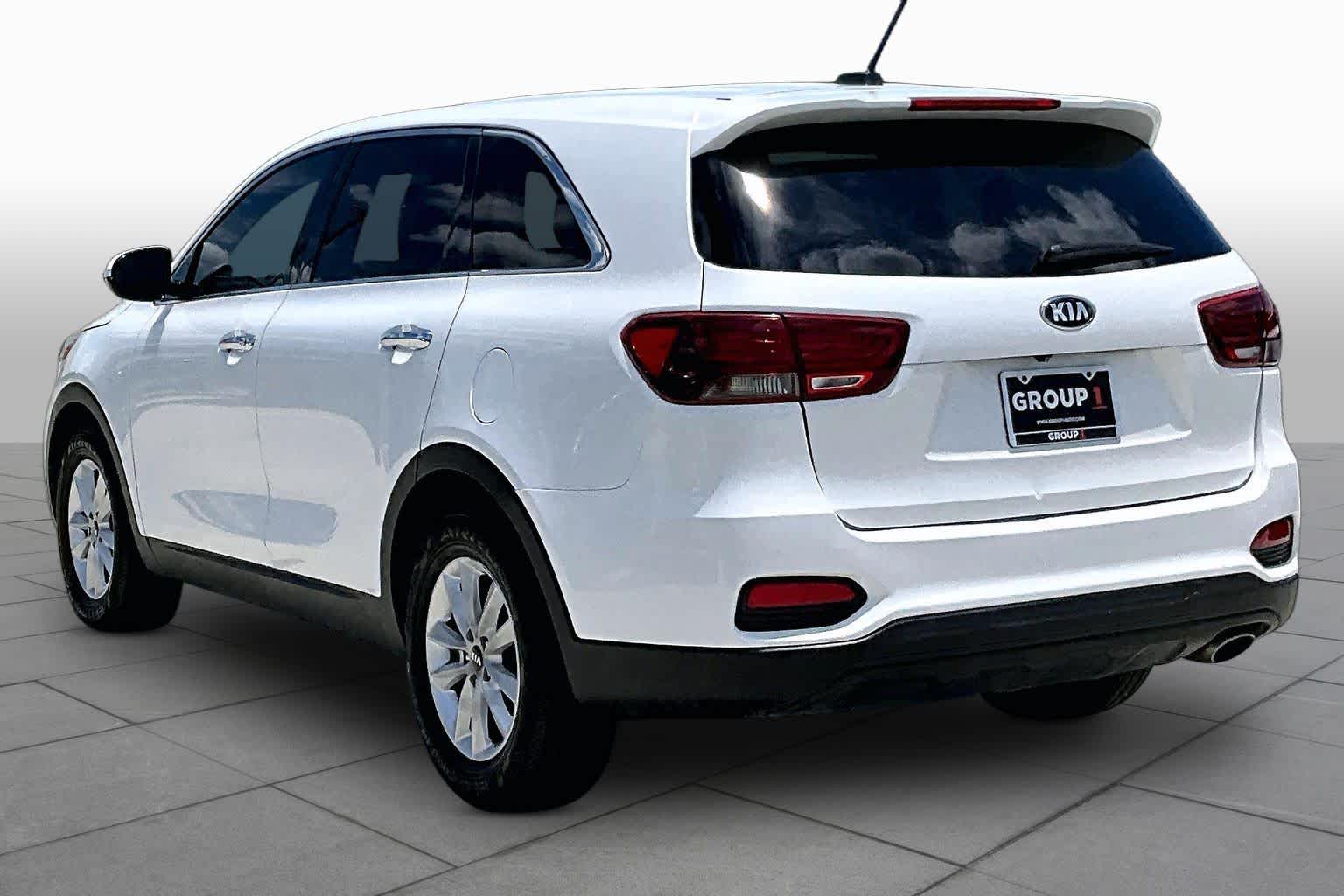2019 Kia Sorento LX V6 Snow White Pearl at Beck & Masten Kia