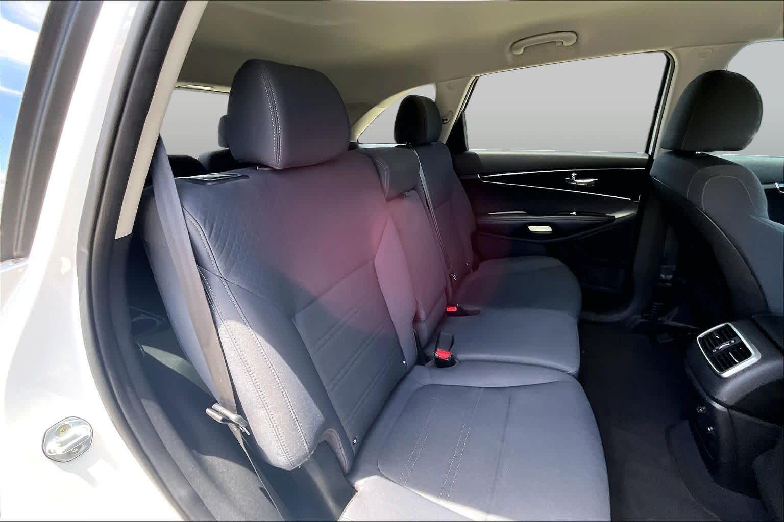 2019 Kia Sorento LX V6 Snow White Pearl at Beck & Masten Kia