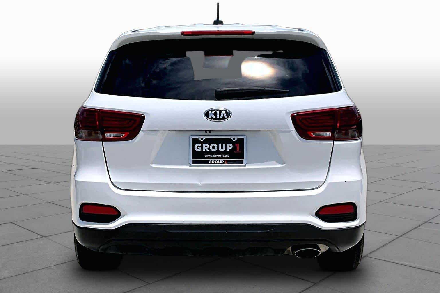 2019 Kia Sorento LX V6 Snow White Pearl at Beck & Masten Kia