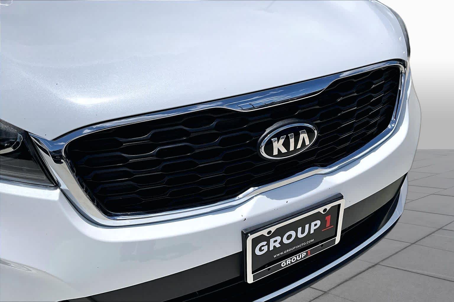 2019 Kia Sorento LX V6 Snow White Pearl at Beck & Masten Kia
