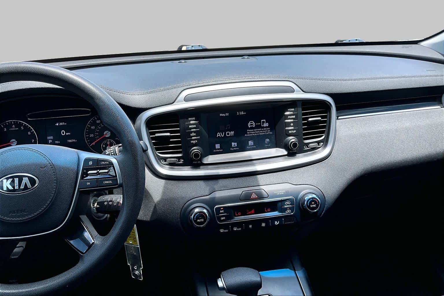 2019 Kia Sorento LX V6 Snow White Pearl at Beck & Masten Kia