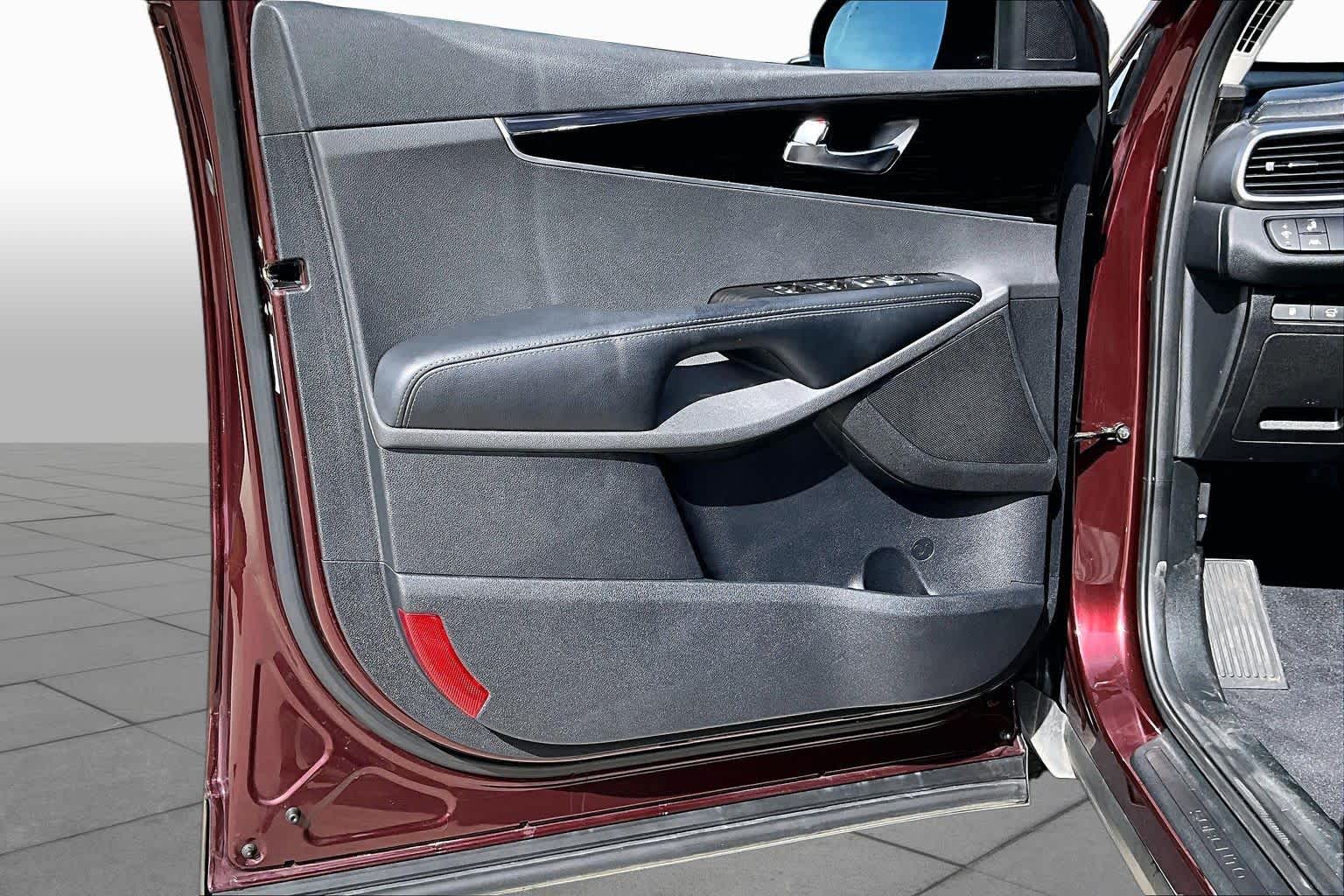 2020 Kia Sorento photo 22 of 37