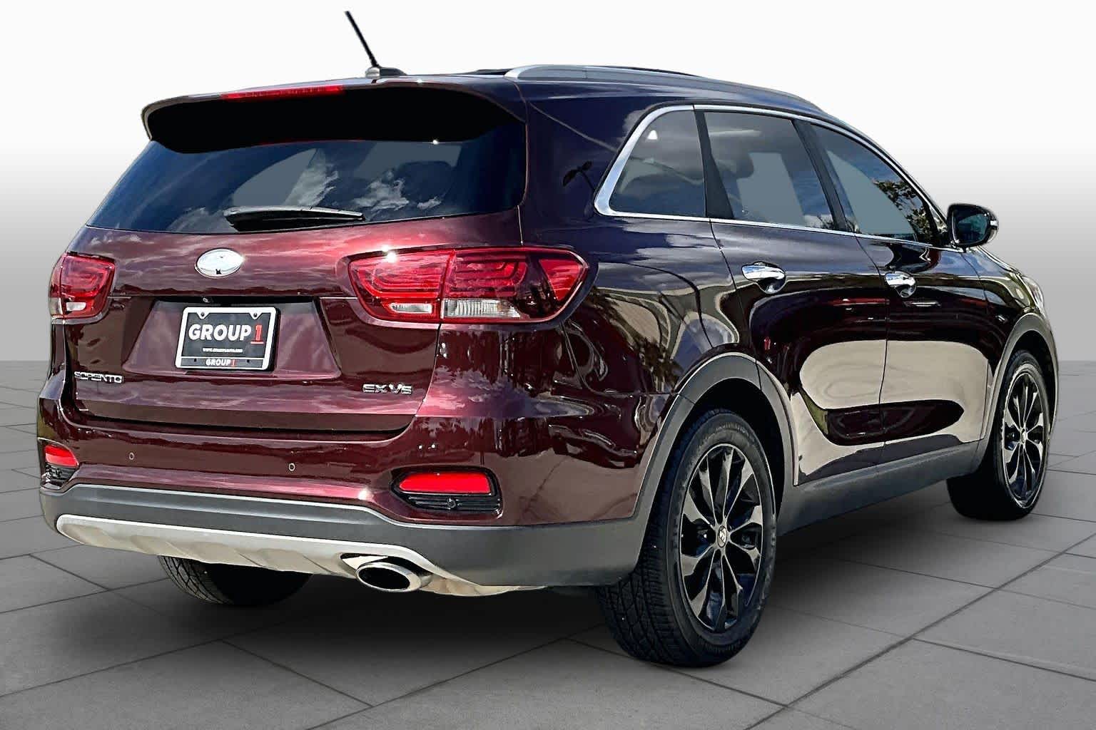 2020 Kia Sorento photo 13 of 37