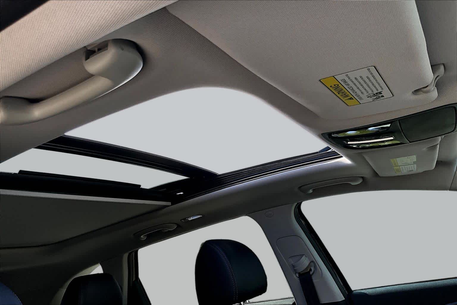 2020 Kia Sorento photo 14 of 37