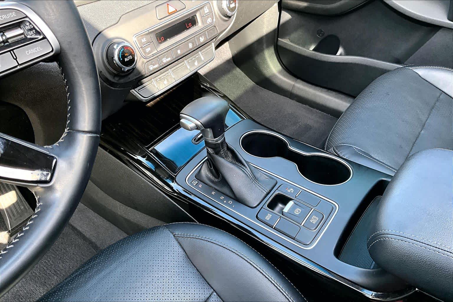 2020 Kia Sorento photo 17 of 37