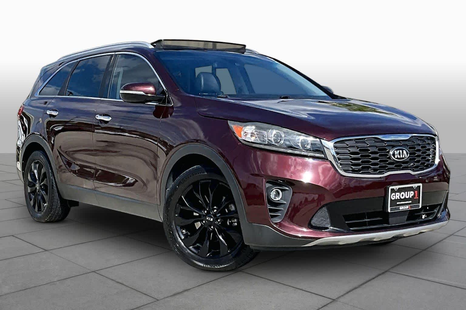 2020 Kia Sorento photo 3 of 37