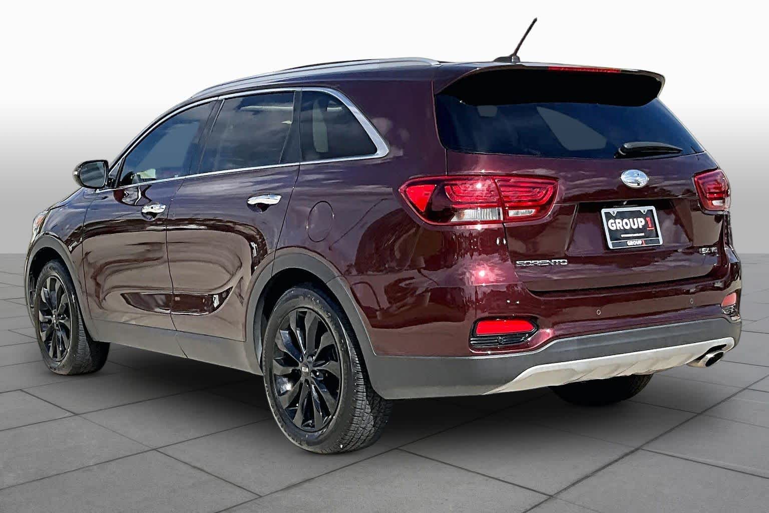 2020 Kia Sorento photo 12 of 37