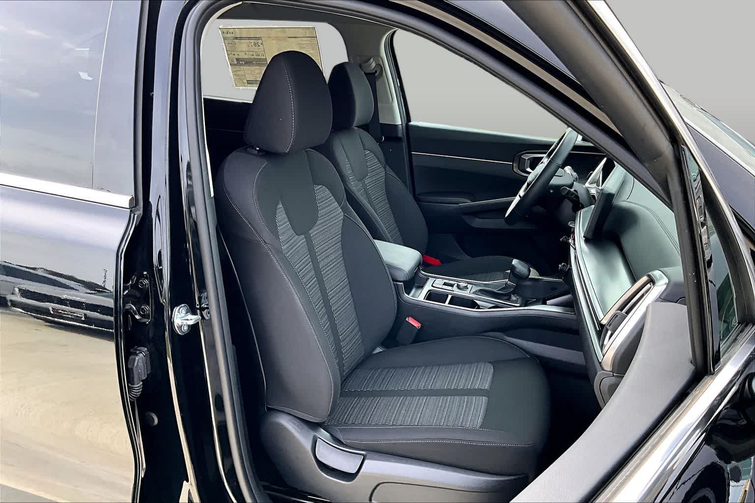 2026 Kia Sorento LX - 8