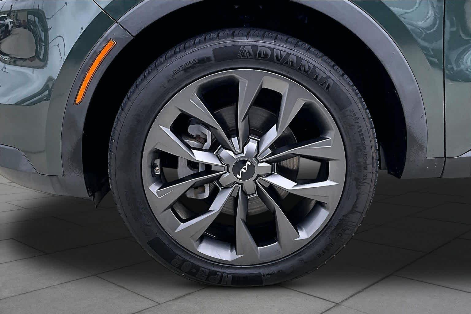 2022 Kia Sorento X-Line SX Prestige Aruba Green at Westside Kia