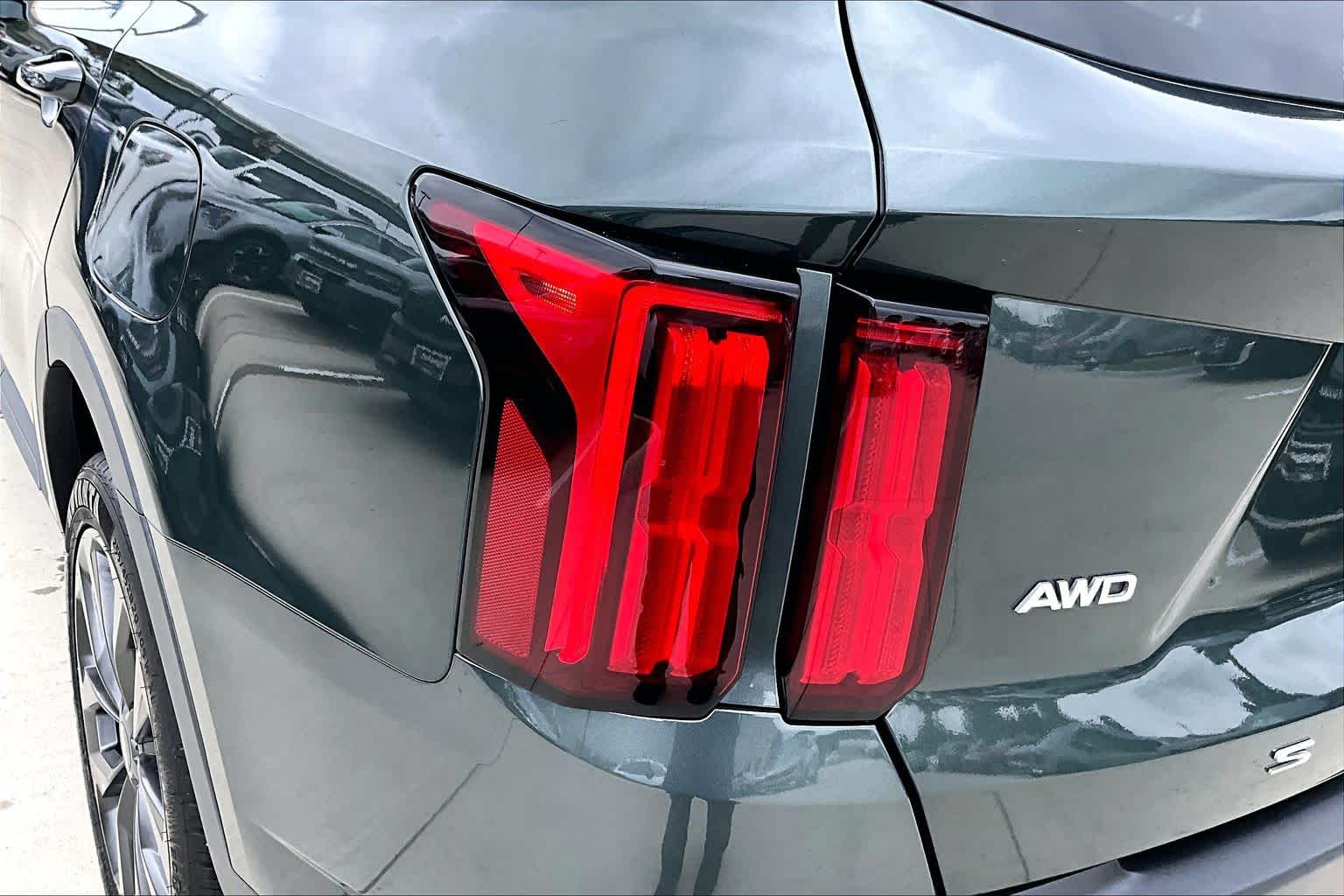 2022 Kia Sorento X-Line SX Prestige Aruba Green at Westside Kia