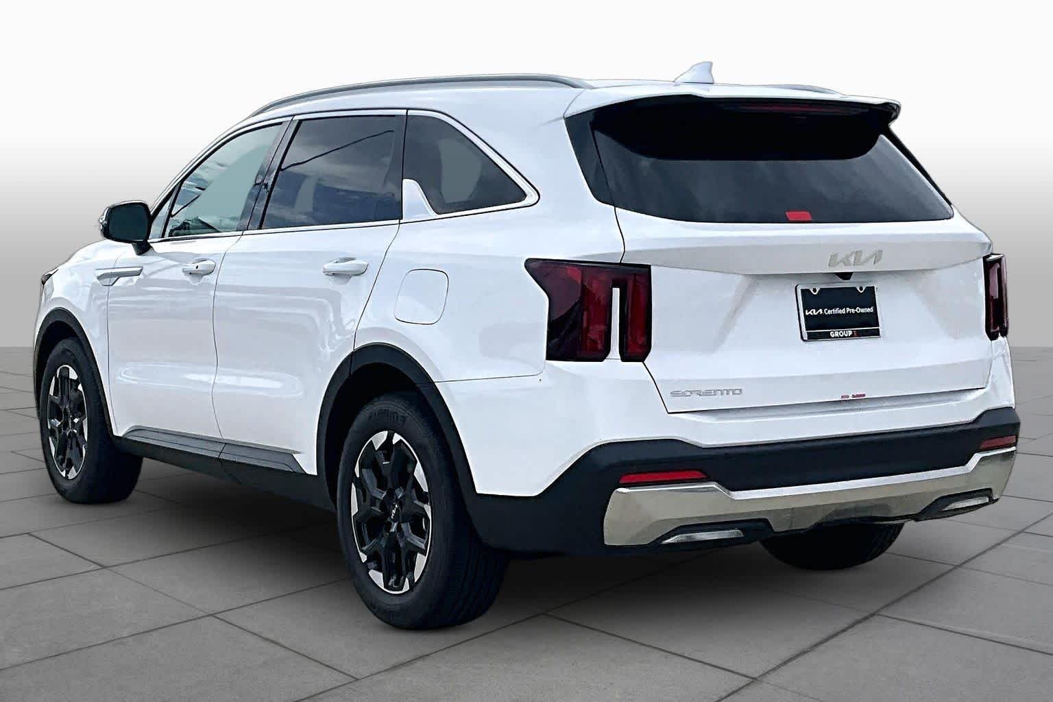 2026 Kia Sorento S - 10