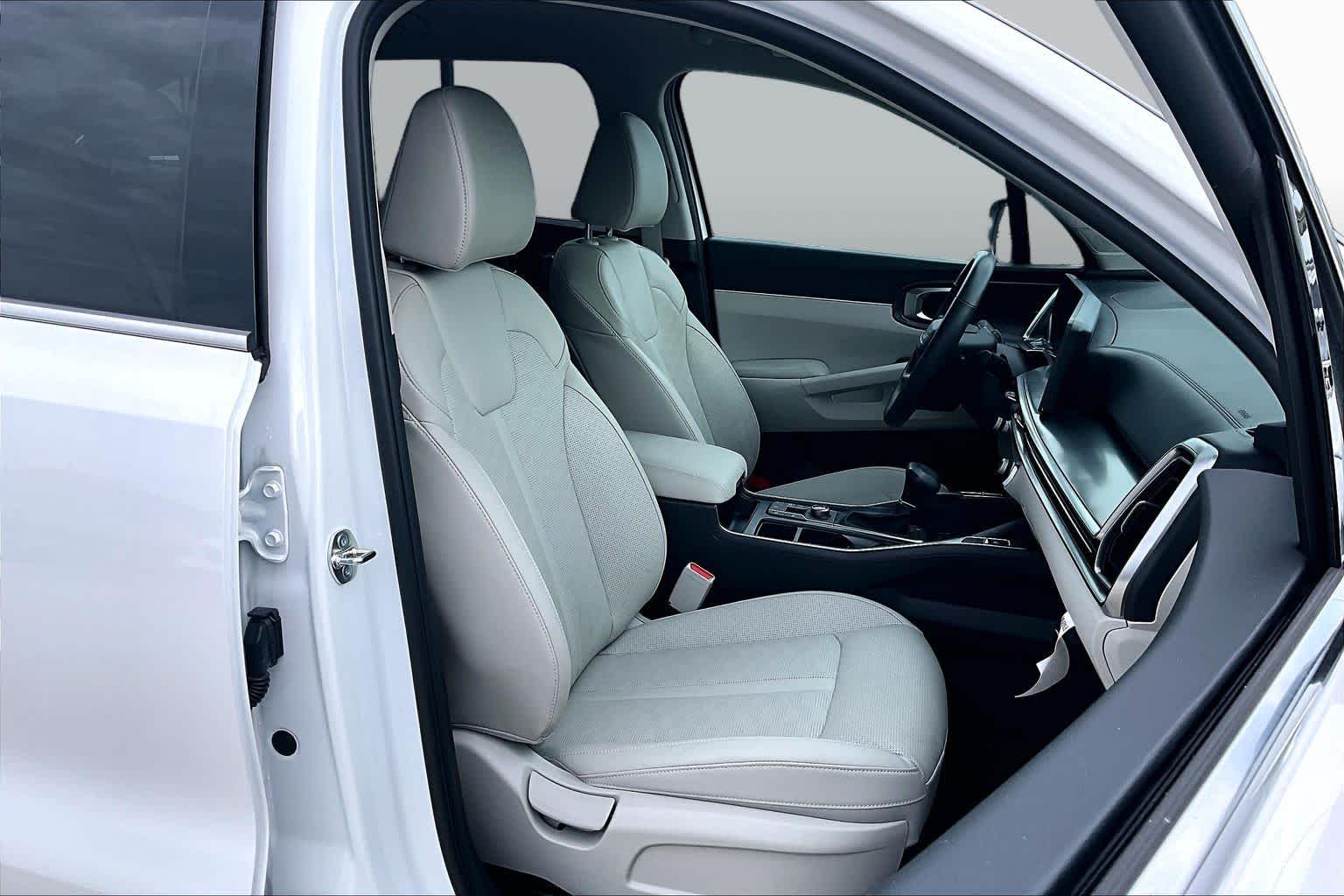 2026 Kia Sorento S - 8