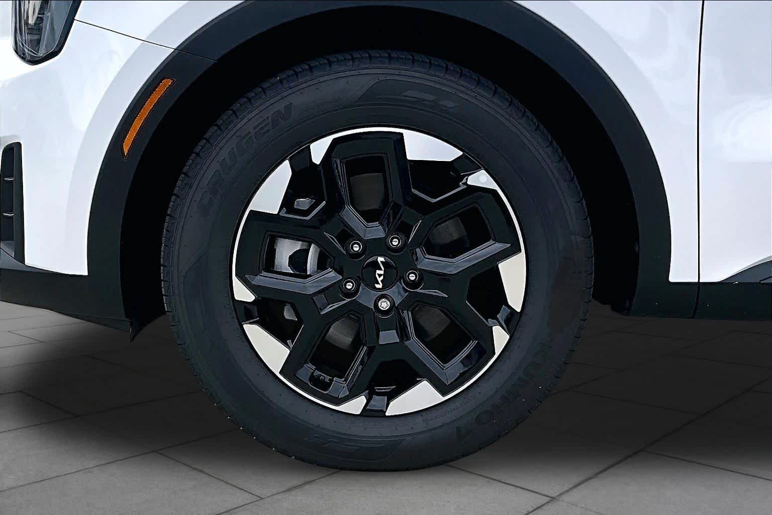 2026 Kia Sorento S - 9