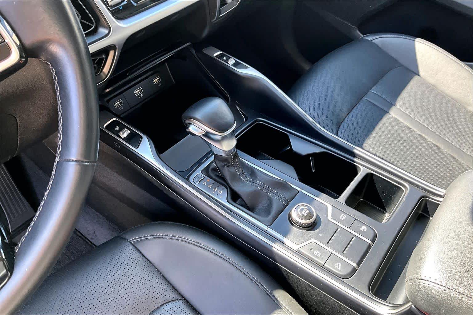 2022 Kia Sorento photo 15 of 32