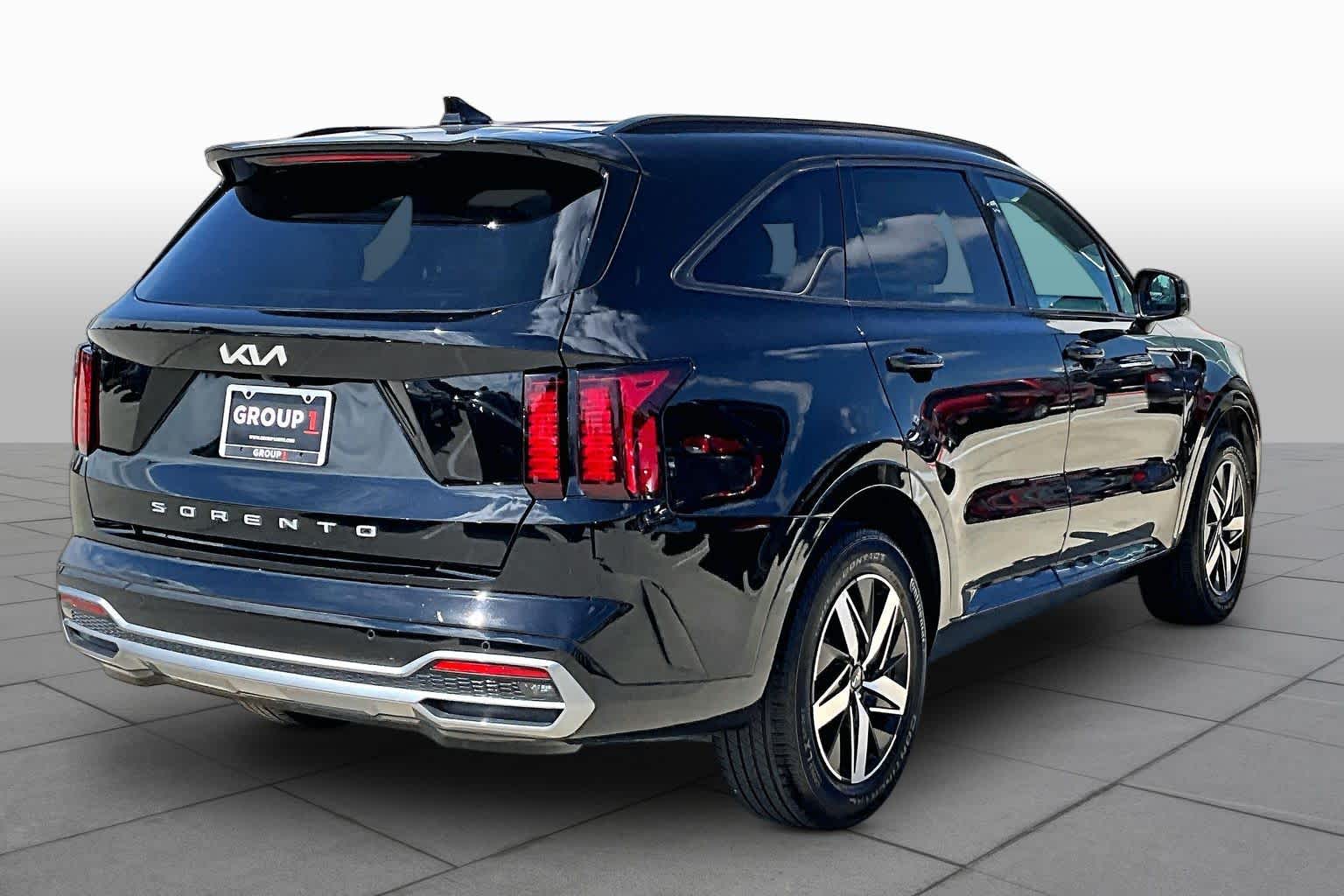 2022 Kia Sorento photo 12 of 32