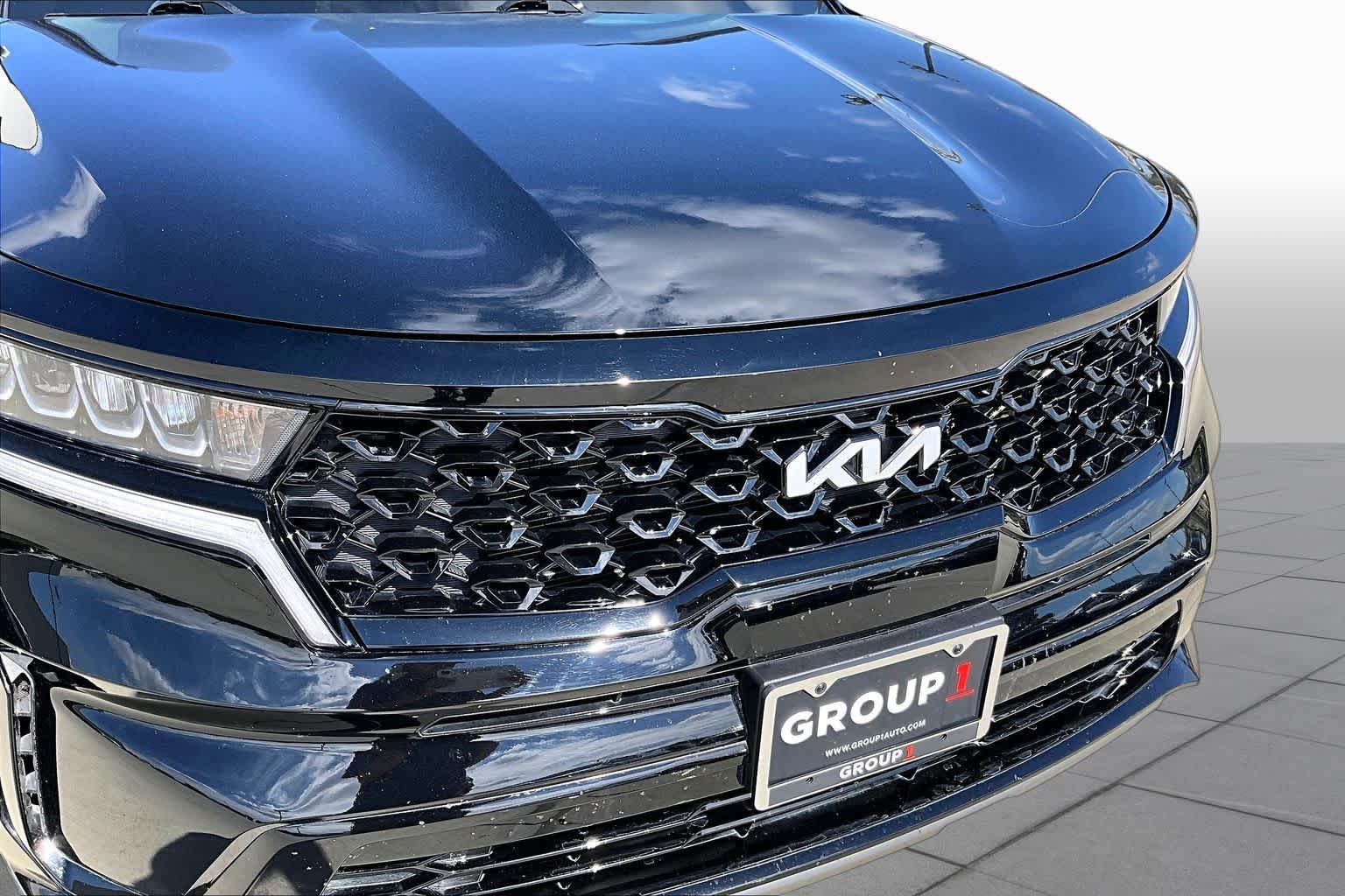 2022 Kia Sorento photo 28 of 32