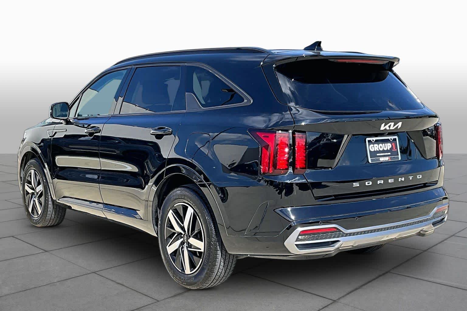 2022 Kia Sorento photo 11 of 32