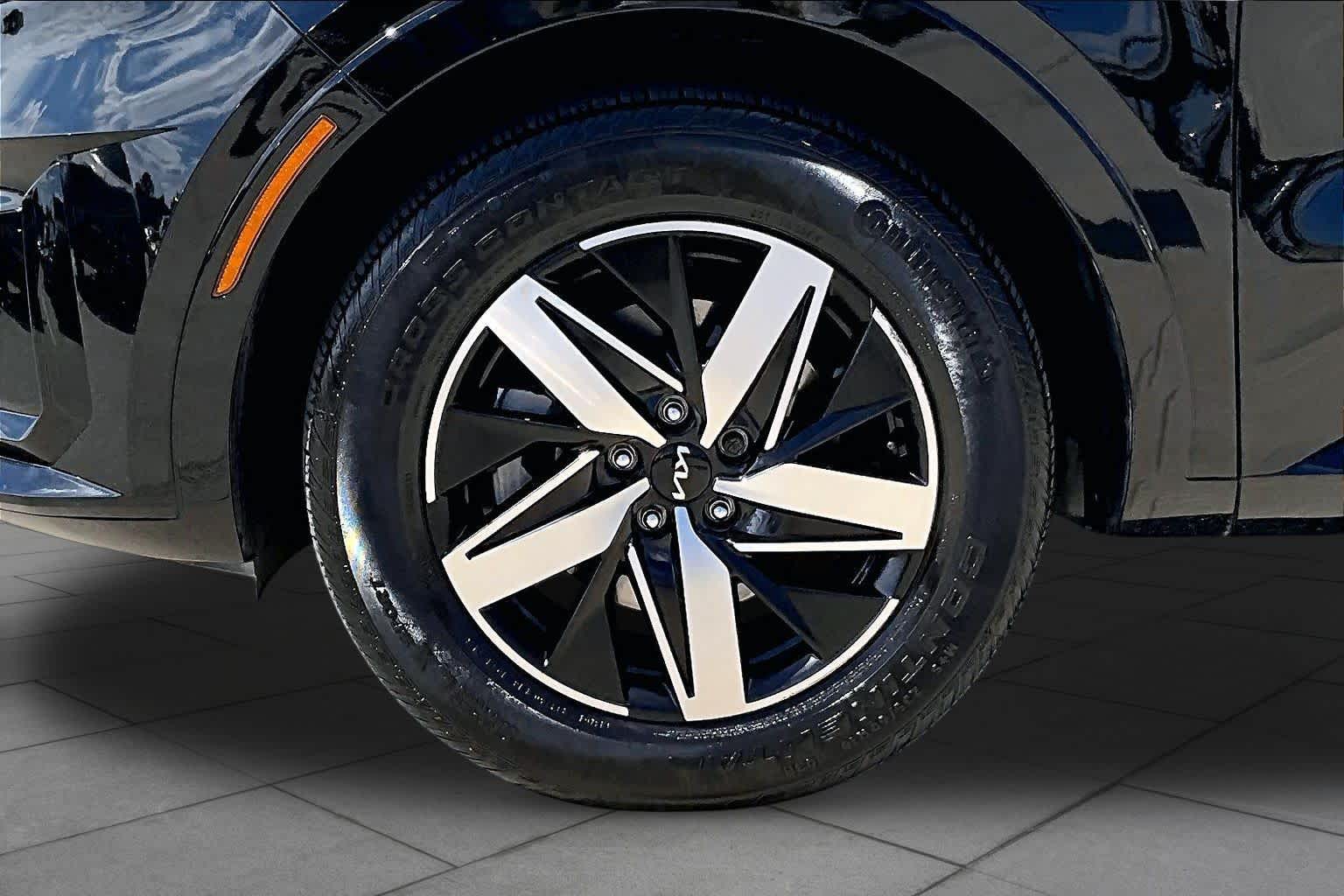 2022 Kia Sorento photo 10 of 32