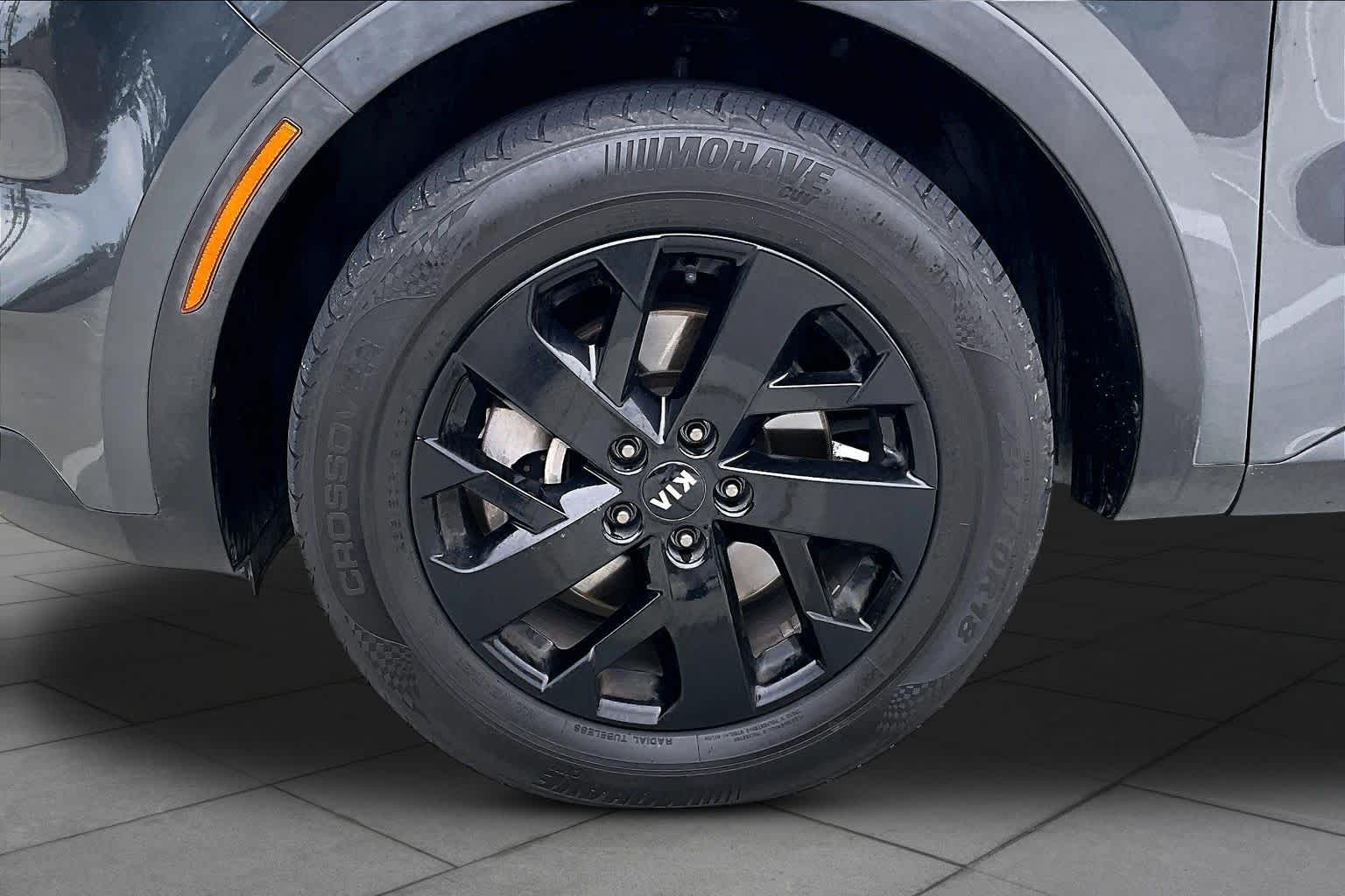 2021 Kia Sorento S - 10