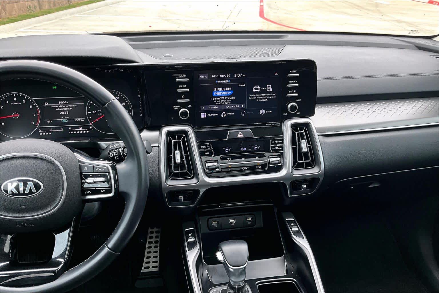 2021 Kia Sorento S - 6