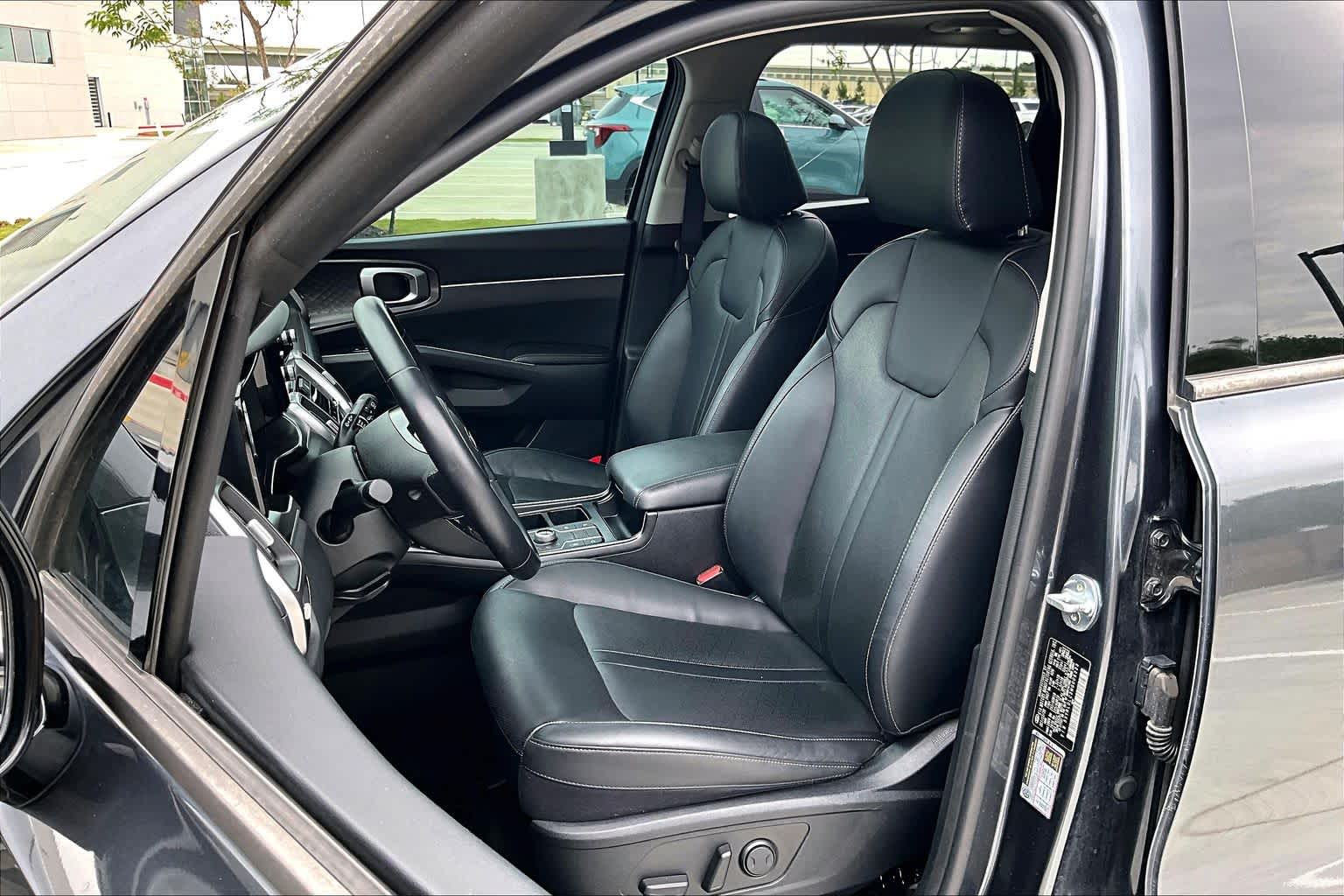 2021 Kia Sorento S - 7