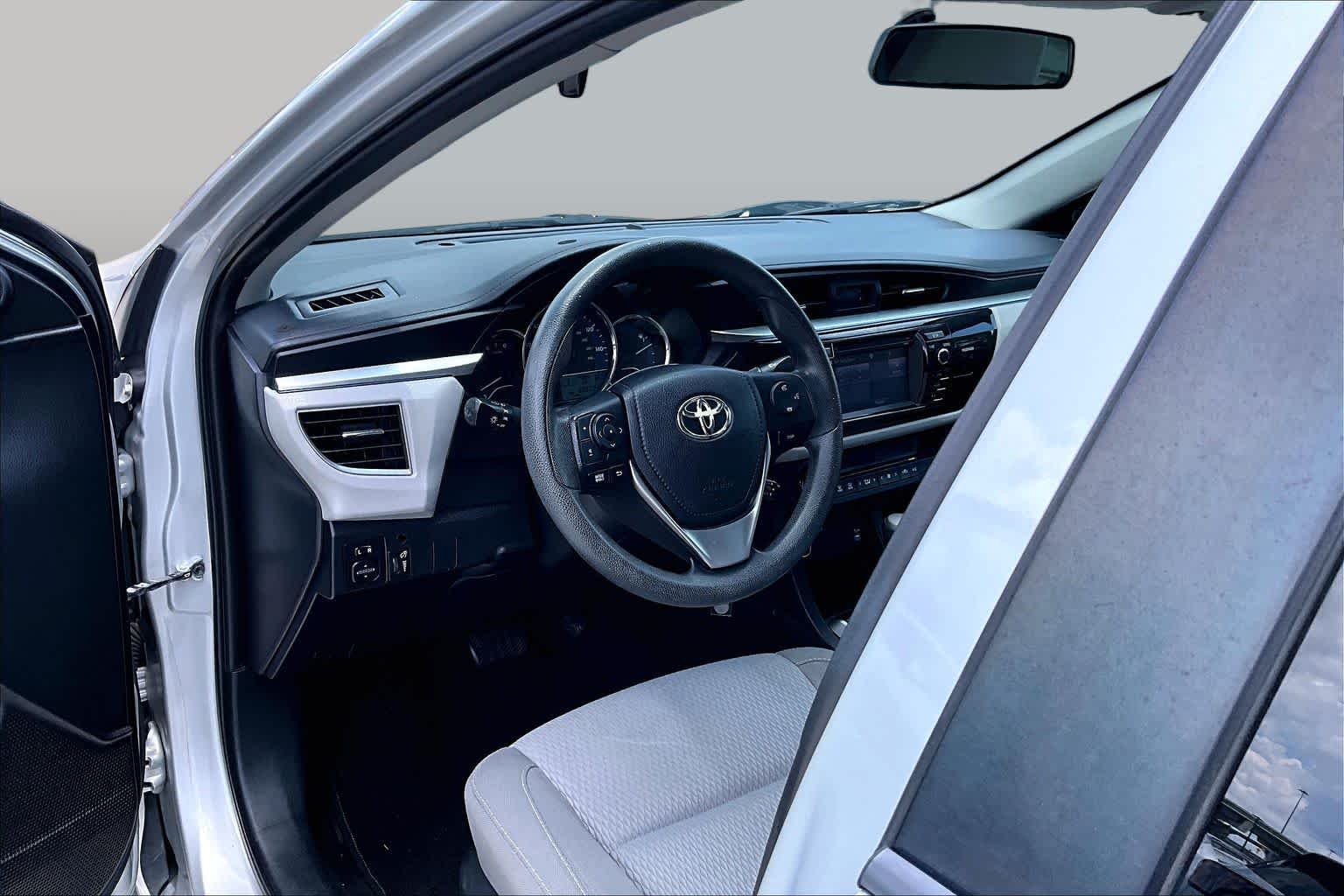 2016 Toyota Corolla LE Classic Silver Metallic at AutoNation USA Houston