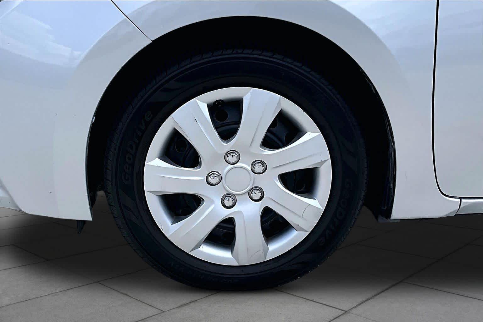 2016 Toyota Corolla LE Classic Silver Metallic at AutoNation USA Houston