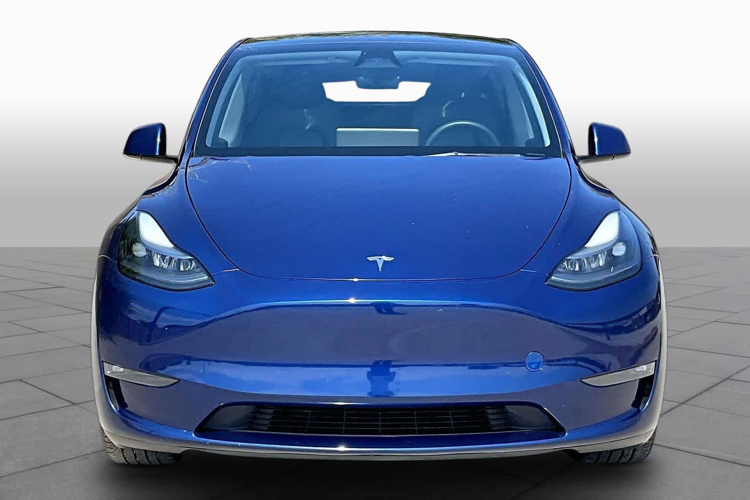 2023 Tesla Model Y photo 6 of 63