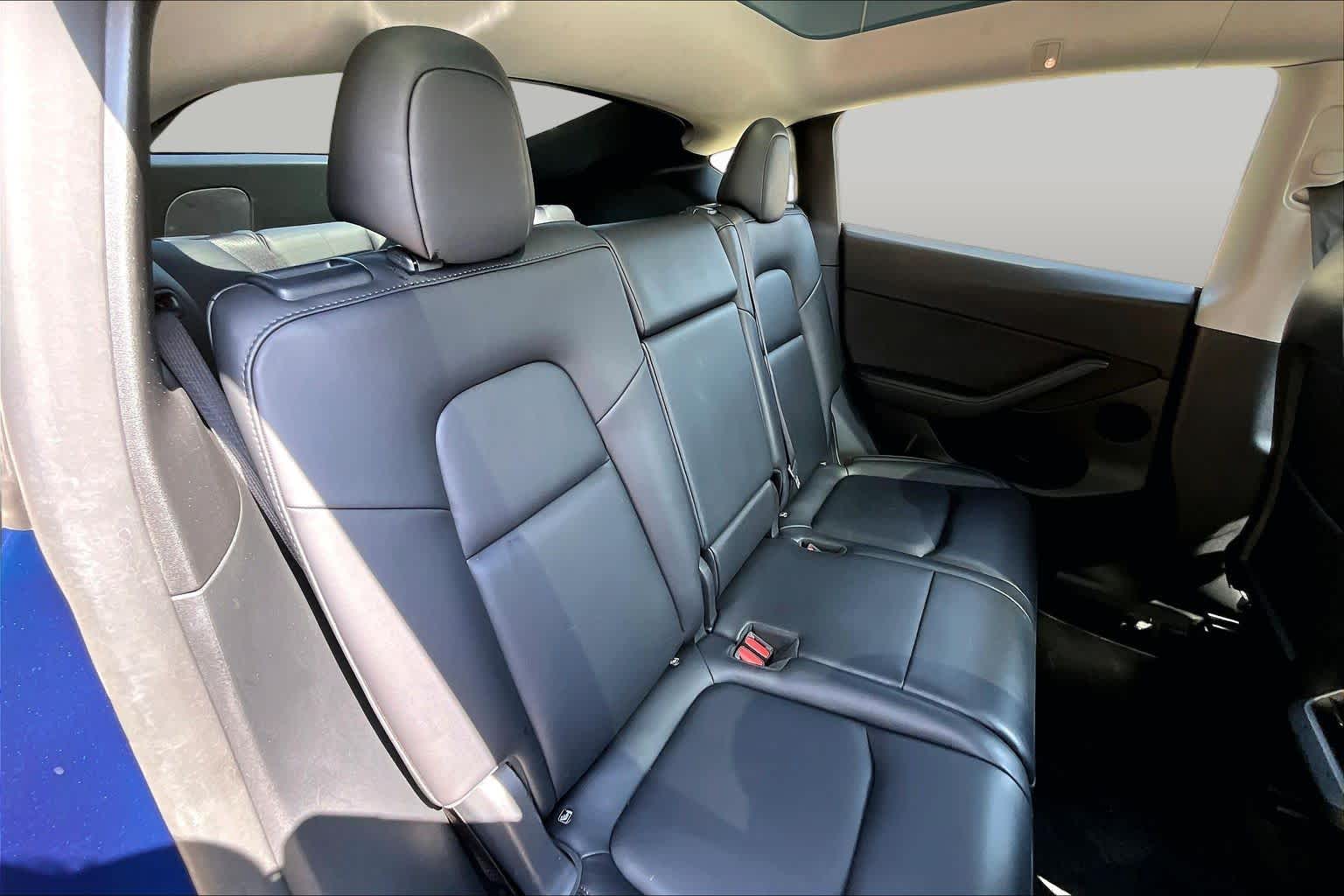 2023 Tesla Model Y photo 34 of 63
