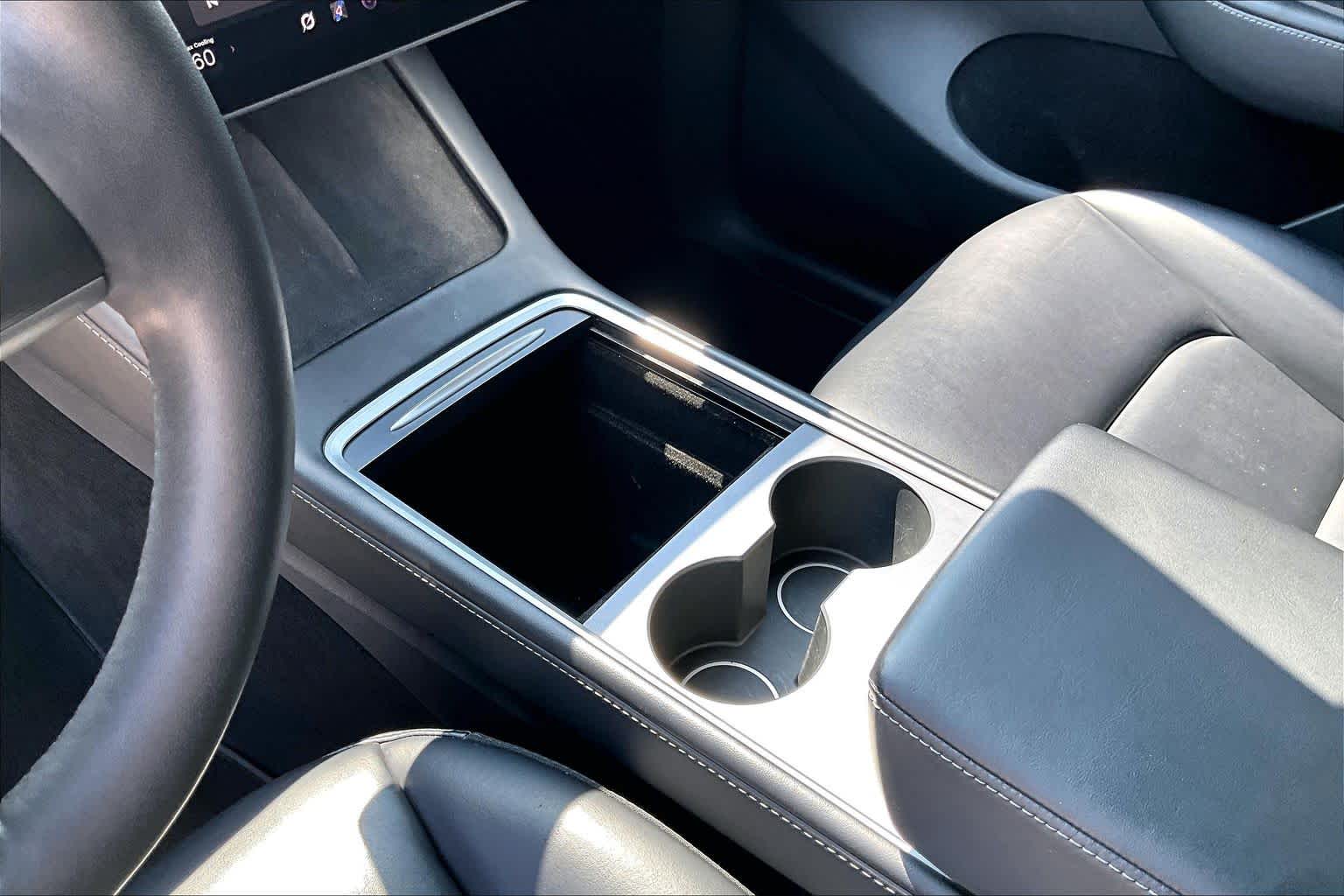 2023 Tesla Model Y photo 26 of 63