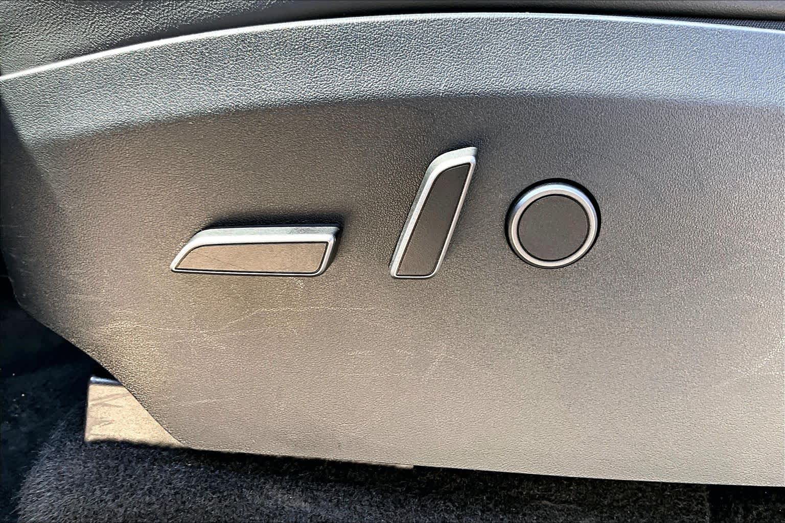 2023 Tesla Model Y photo 56 of 63