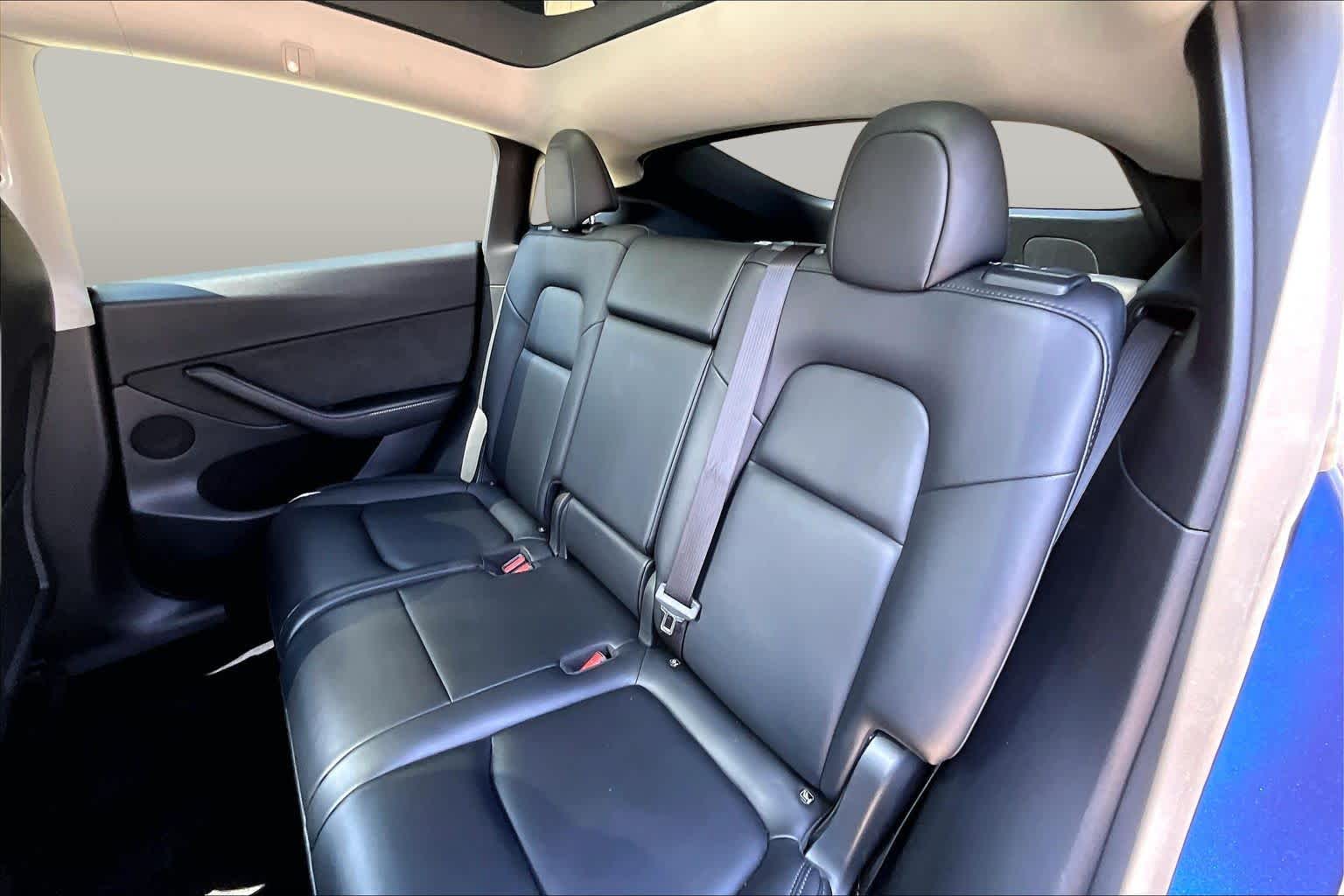 2023 Tesla Model Y photo 32 of 63