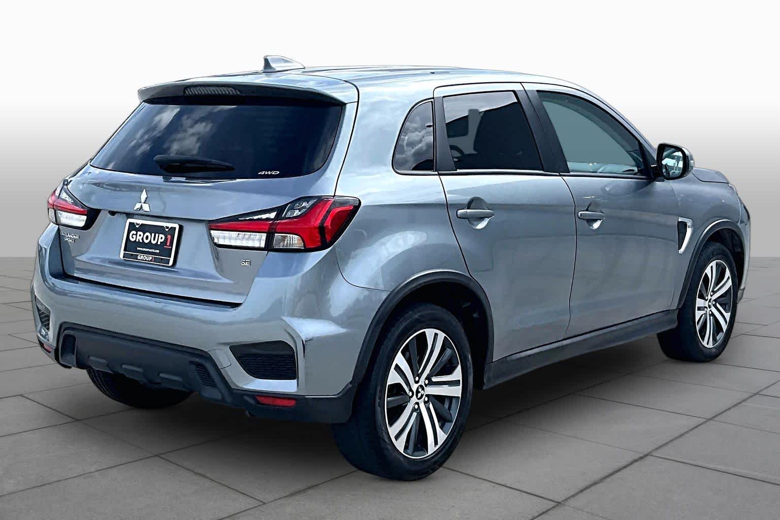 2024 Mitsubishi Outlander Sport photo 12 of 33