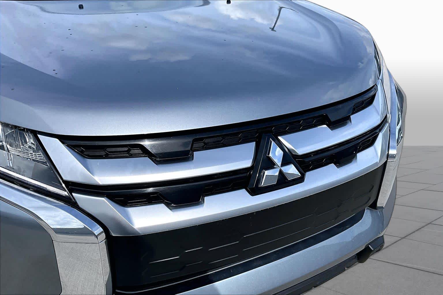 2024 Mitsubishi Outlander Sport photo 28 of 33