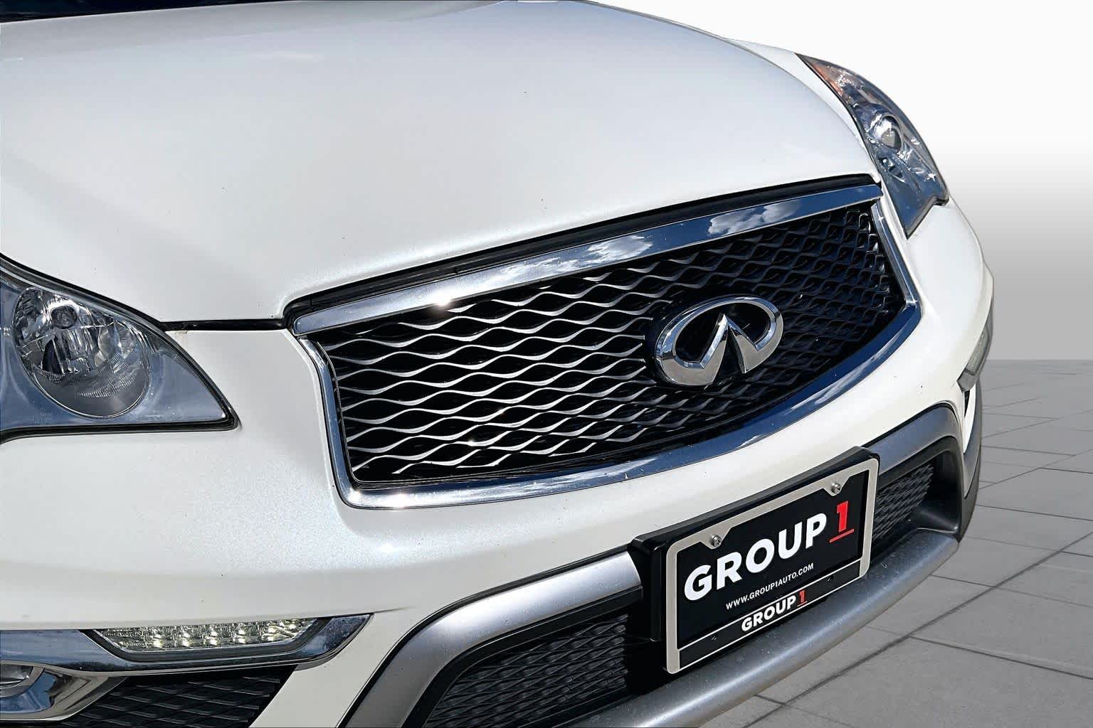 2017 INFINITI QX50  Majestic White at Group 1 Toyota Southwest