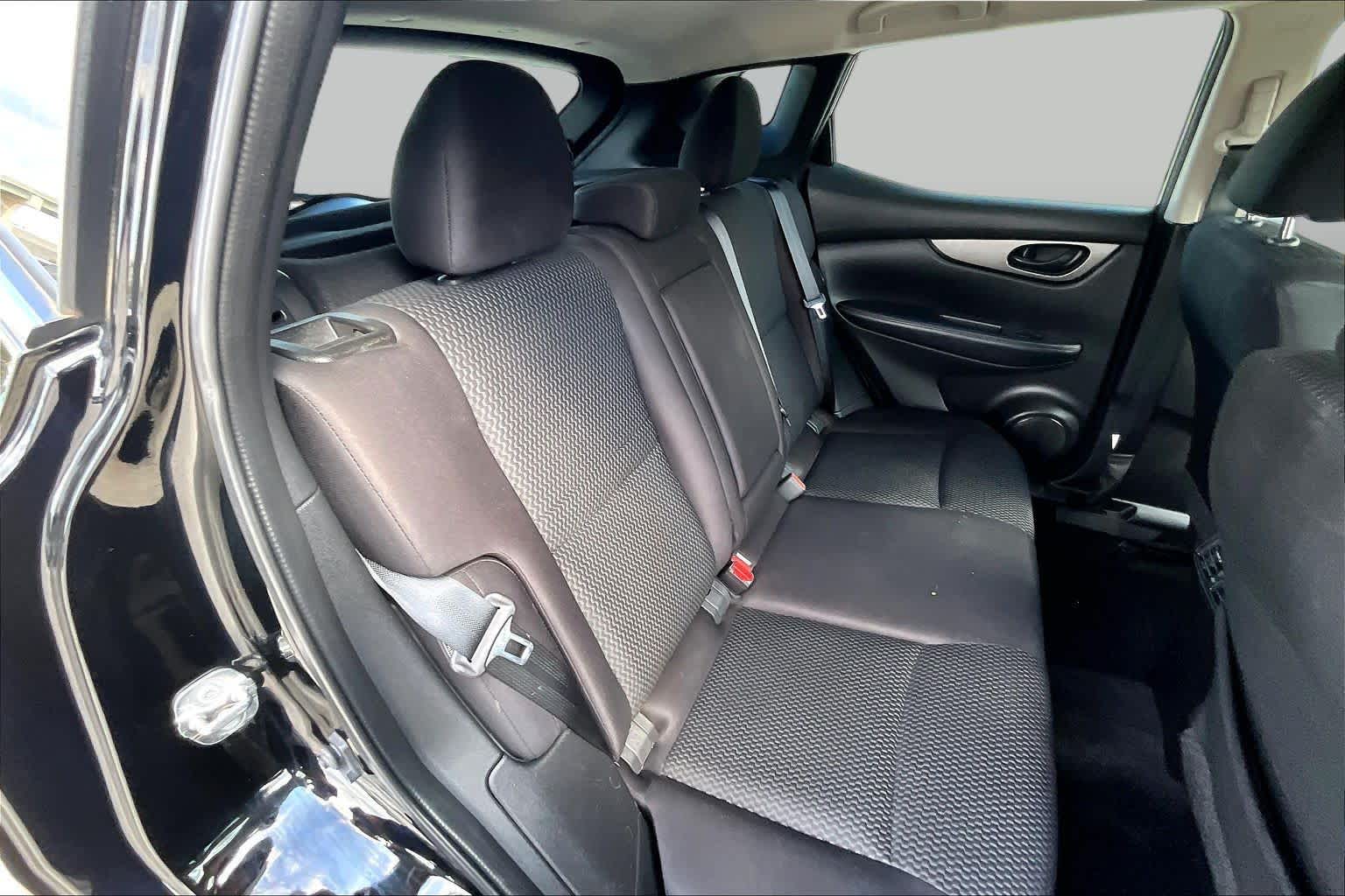 2020 Nissan Rogue Sport photo 18 of 29