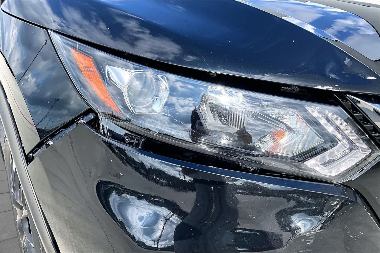 2020 Nissan Rogue Sport photo 25 of 29