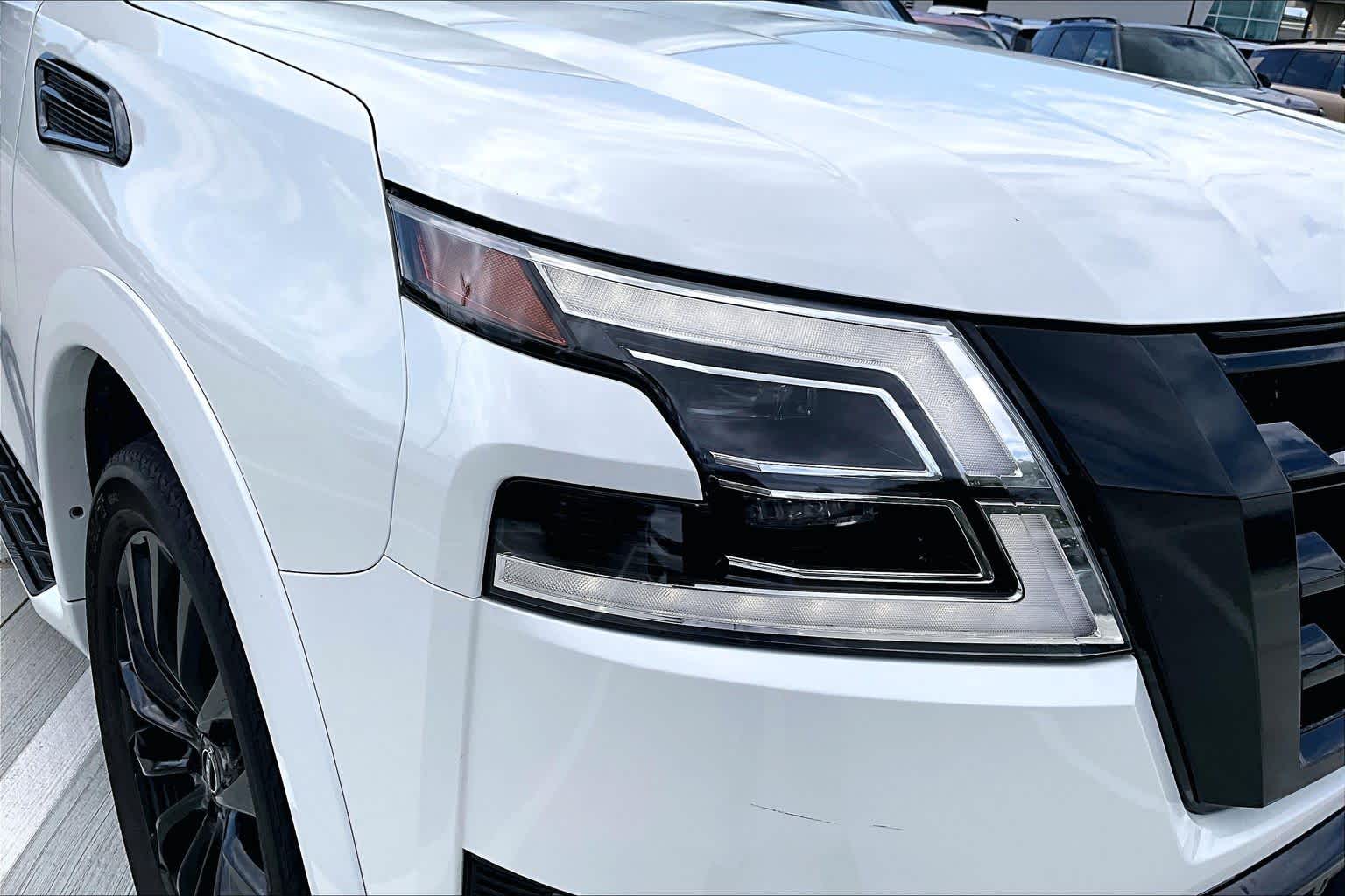 2023 Nissan Armada Platinum Aspen White Tricoat at AutoNation USA Katy