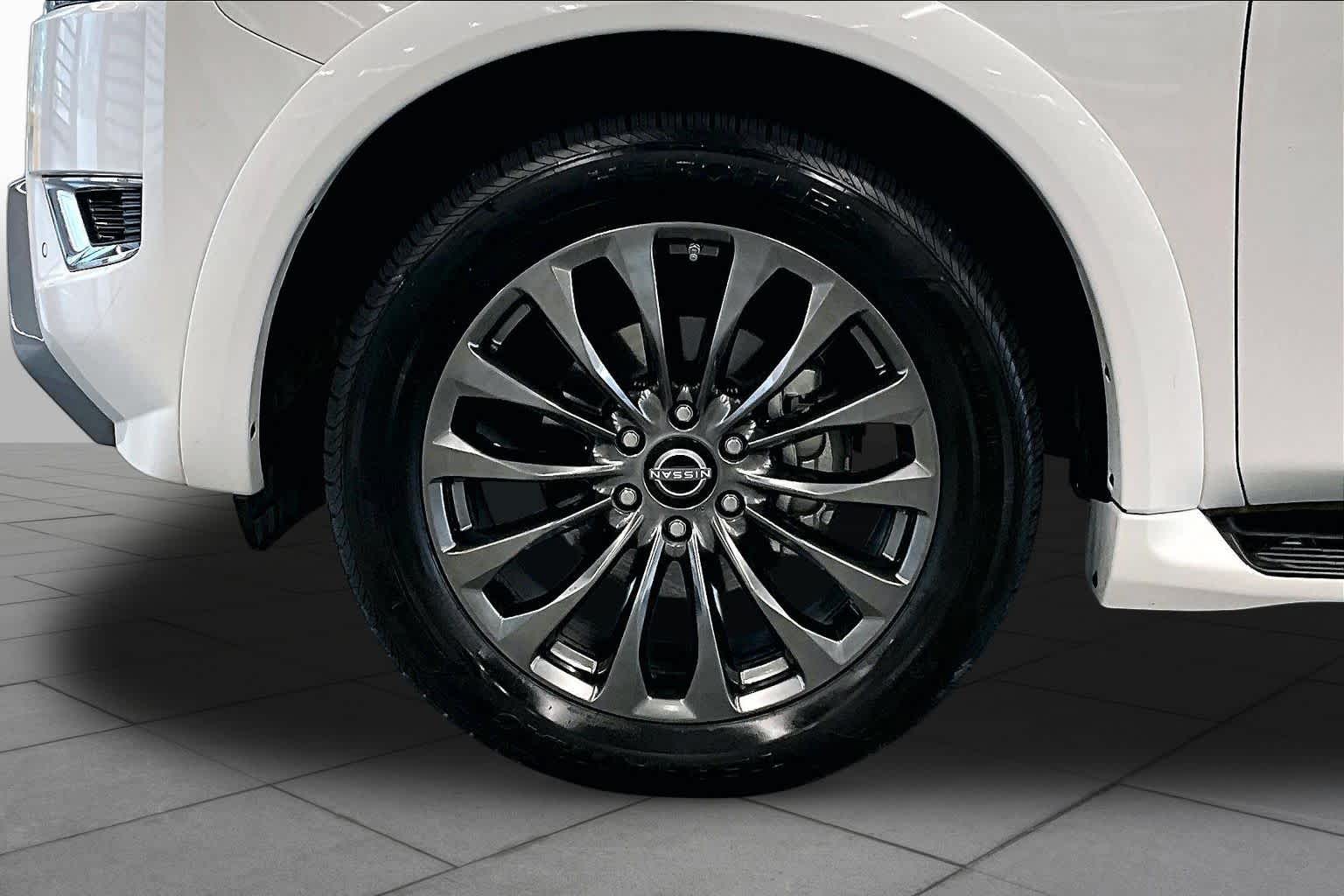 2023 Nissan Armada photo 10 of 30