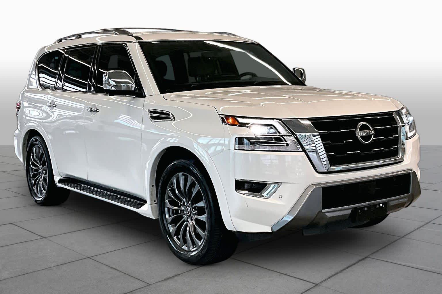 2023 Nissan Armada photo 3 of 30