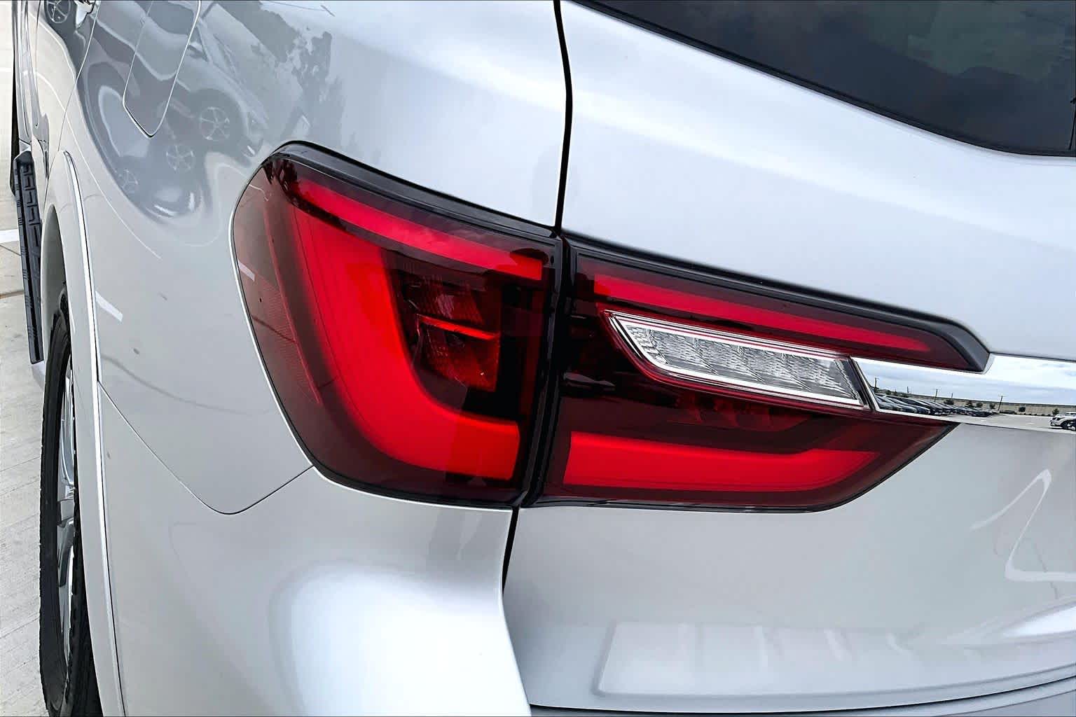 2022 INFINITI QX80 LUXE Liquid Platinum at Westside Kia